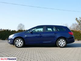 Opel Astra 2011 1.4 100 KM