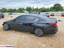 Nissan Altima 2025 2