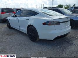 Tesla Model S 2022