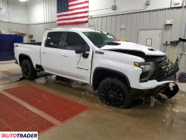 Chevrolet Silverado 2025 6