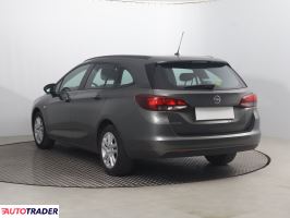 Opel Astra 2020 1.2 143 KM