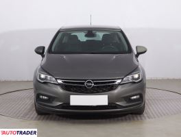 Opel Astra 2018 1.4 147 KM