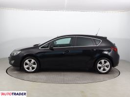 Opel Astra 2010 1.4 138 KM