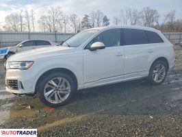 Audi Q7 2021 3