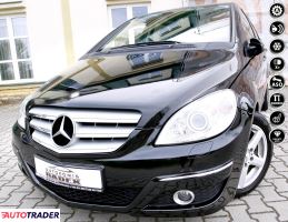 Mercedes B-klasa 2009 2.0 109 KM