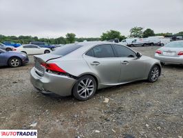 Lexus IS 2020 3