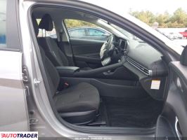 Hyundai Elantra 2025 1