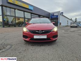 Opel Astra 2019 1.2 131 KM