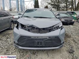 Toyota Sienna 2025 2