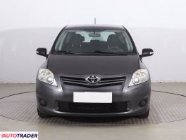 Toyota Auris 2011 1.3 97 KM