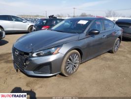 Nissan Altima 2025 2