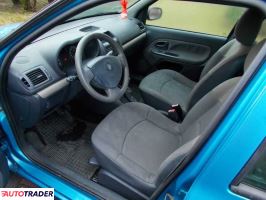 Renault Clio 2005 1.1 75 KM