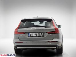 Volvo V60 Cross Country 2024 2.0 197 KM