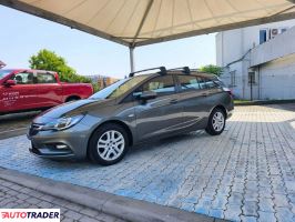 Opel Astra 2018 1.0 105 KM