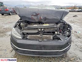 Volkswagen Golf 2021 1