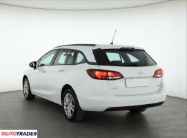 Opel Astra 2017 1.0 103 KM