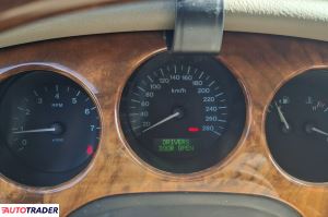 Jaguar XJ8 2000 3.2 243 KM