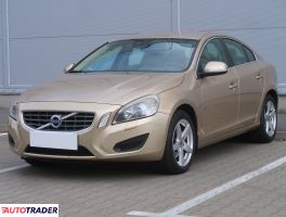 Volvo S60 2011 2.0 160 KM