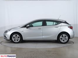 Opel Astra 2018 1.4 123 KM