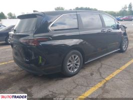 Toyota Sienna 2025 2