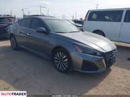Nissan Altima - zobacz ofertę