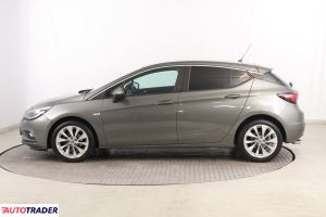 Opel Astra 2017 1.4 123 KM