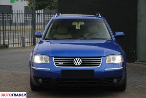 Volkswagen Passat 2003 4.0 275 KM