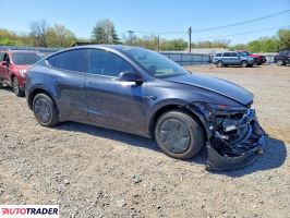 Tesla Model Y 2026