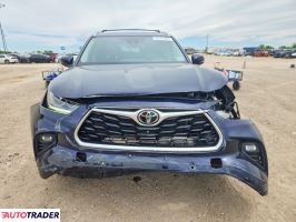 Toyota Highlander 2022 3