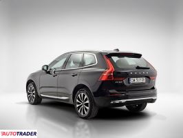 Volvo XC60 2023 2.0 197 KM