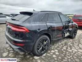 Audi Q8 2021 3