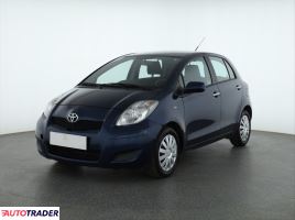 Toyota Yaris 2010 1.3 99 KM