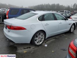 Jaguar XF 2018 3