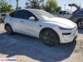 Tesla Model Y 2026