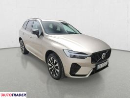 Volvo XC60 2024 2.0 197 KM