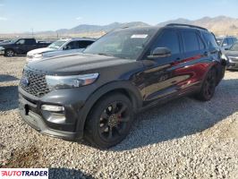 Ford Explorer 2022 3