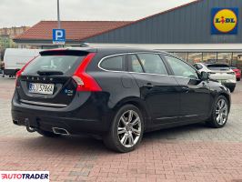 Volvo V60 2014 2.4 215 KM