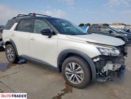 Nissan Pathfinder 2022 3
