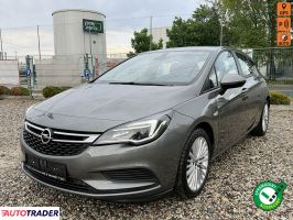 Opel Astra - zobacz ofertę