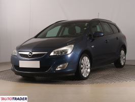Opel Astra 2011 1.7 108 KM