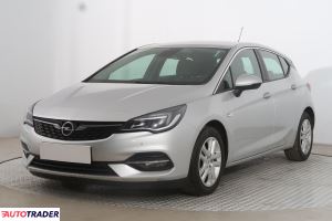 Opel Astra 2019 1.2 128 KM