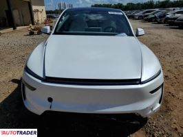 Tesla Model Y 2026