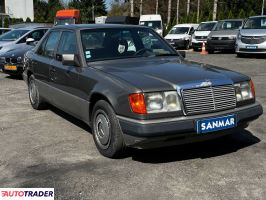 Mercedes W-124 1990 2.3 132 KM