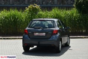 Toyota Yaris 2014 1.4 90 KM