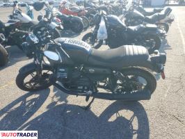 Moto Guzzi V7 2021 Moto Guzzi V7 2021