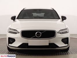 Volvo V60 2019 2.0 187 KM