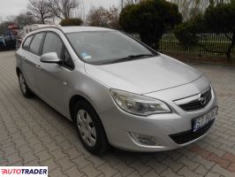 Opel Astra 2011 1.7 110 KM