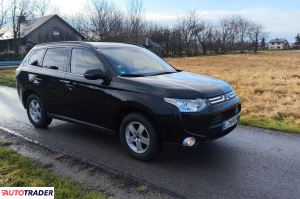 Mitsubishi Outlander 2013 2.3 150 KM