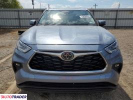 Toyota Highlander 2020 3