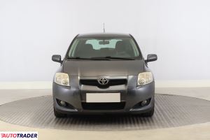 Toyota Auris 2009 1.3 99 KM